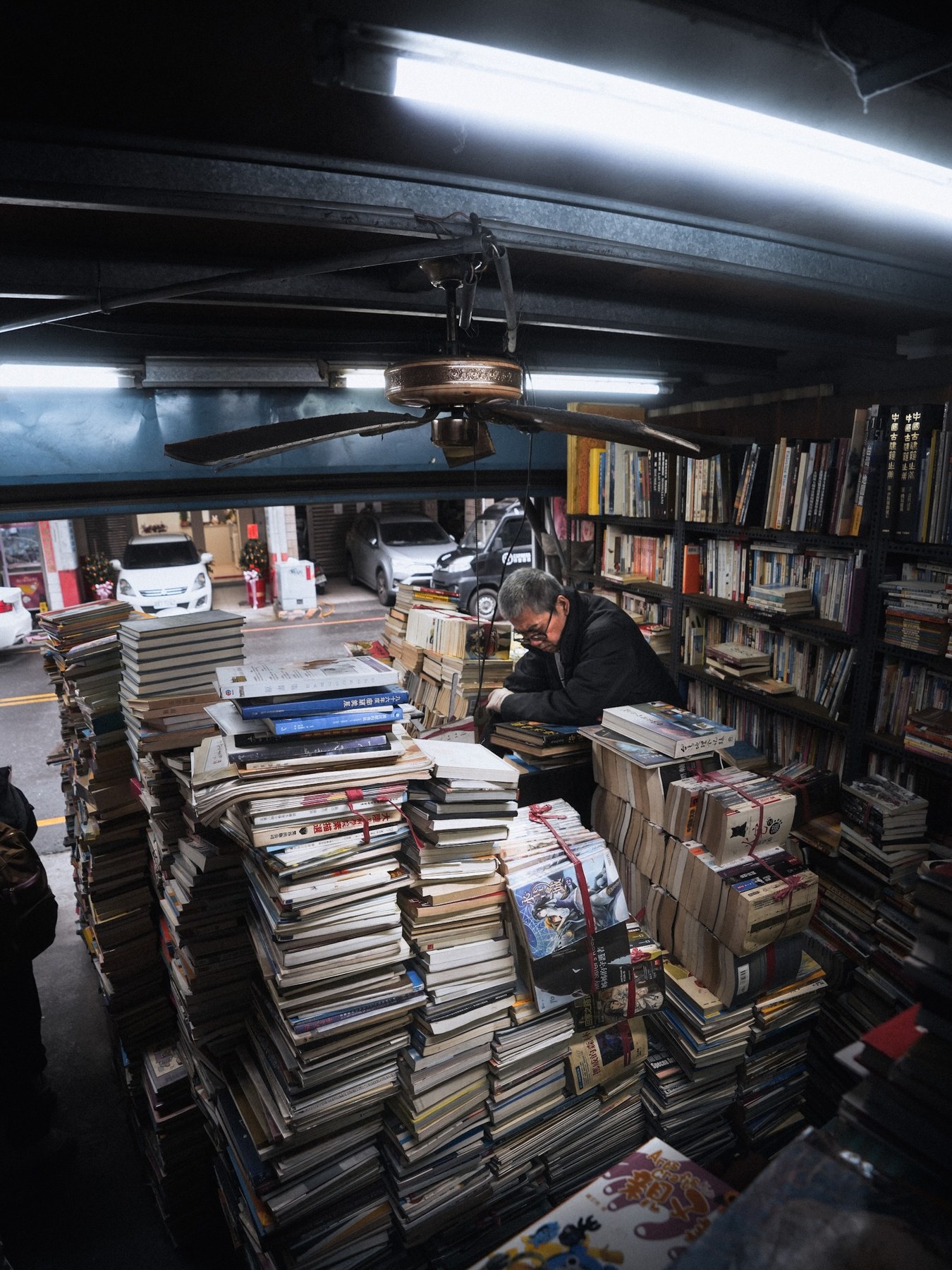 無名書店 · 1
