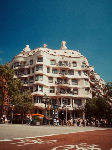 📍Casa Milà · 1